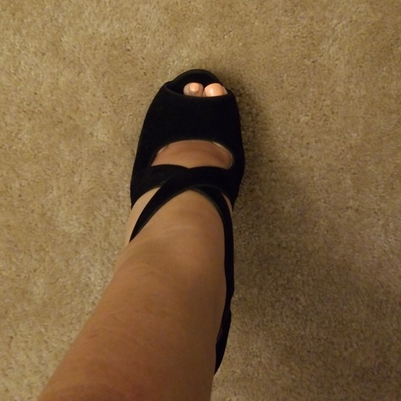 Shoes - Picture 6 of 6